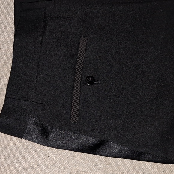 SACAI Tuxedo Wool blend Suiting Shorts! Black. HOLTS US Approx 6/8 US sizing. - Picture 15 of 16